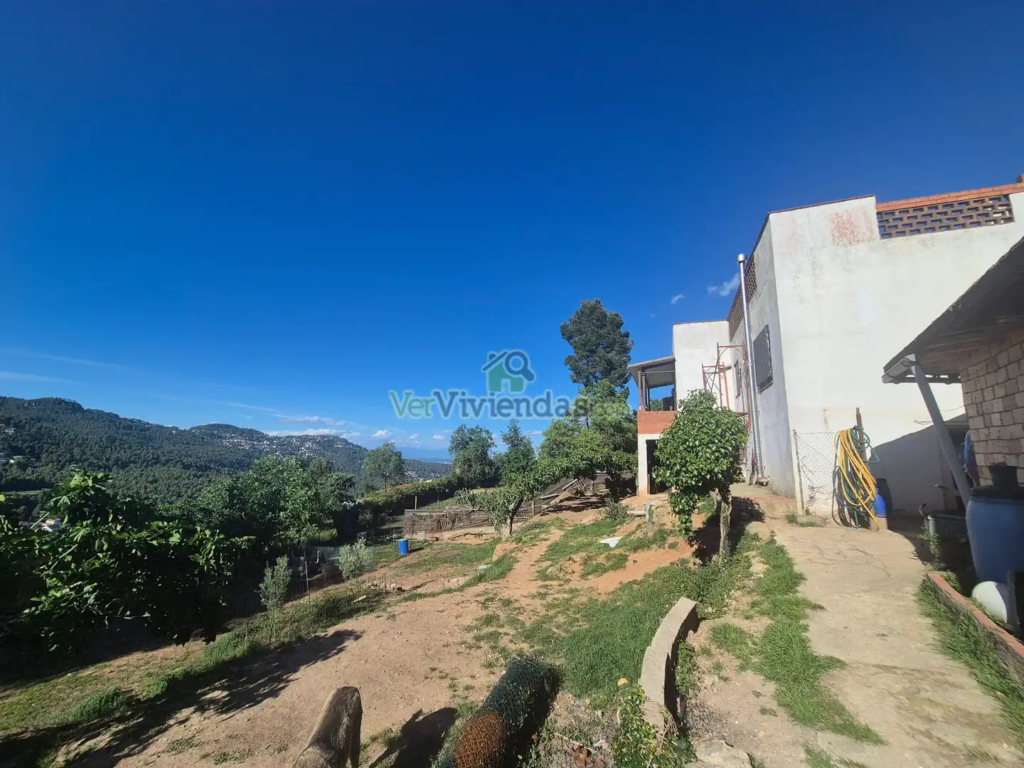 Casa o chalet en venta en Corbera de Llobregat con Calefacción, Jardín privado y Parquet