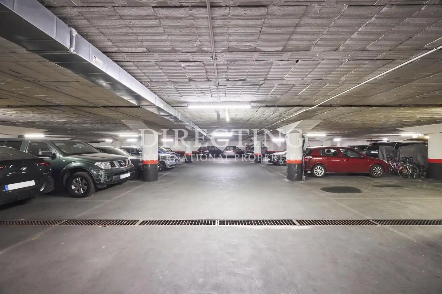 Parking de Piso en venta en Madrid con Aire acondicionado, Calefacción y Parquet