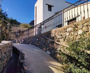 Vista exterior de Casa o xalet en venda en Lucainena de las Torres amb Aire condicionat, Terrassa i Piscina