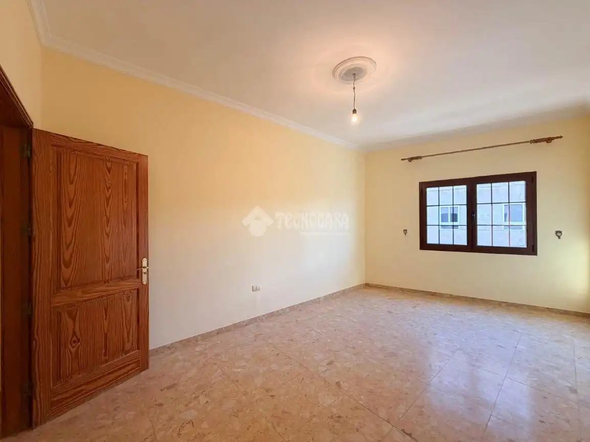 Habitación de Casa adosada en venta en Ingenio con Terraza y Balcón