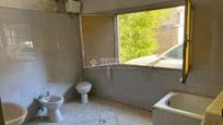 Bathroom of Single-family semi-detached for sale in Vegas del Genil