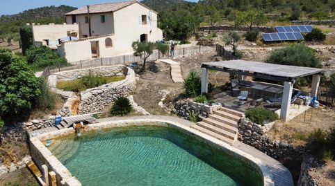Exclusiva finca rústica con masía restaurada, naturaleza mediterránea y total autosuficiencia en Tivissa, imatge 3