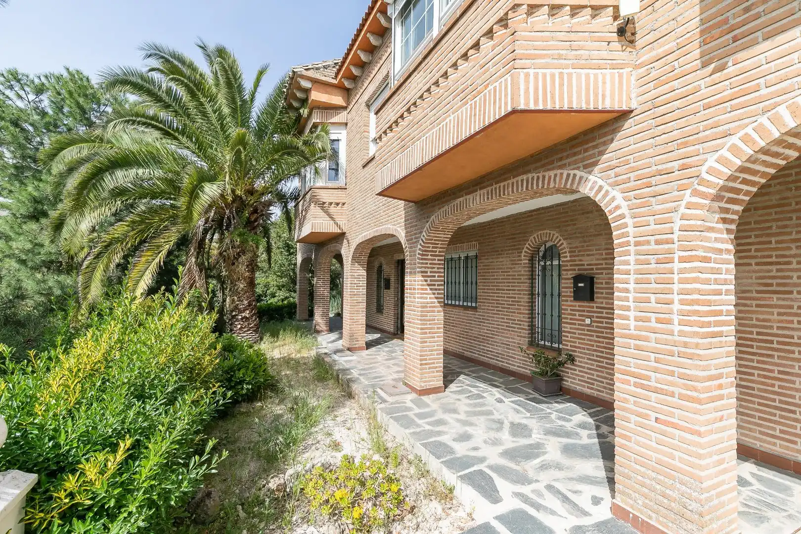 Vista exterior de Casa o xalet en venda en Manzanares El Real amb Calefacció i Terrassa