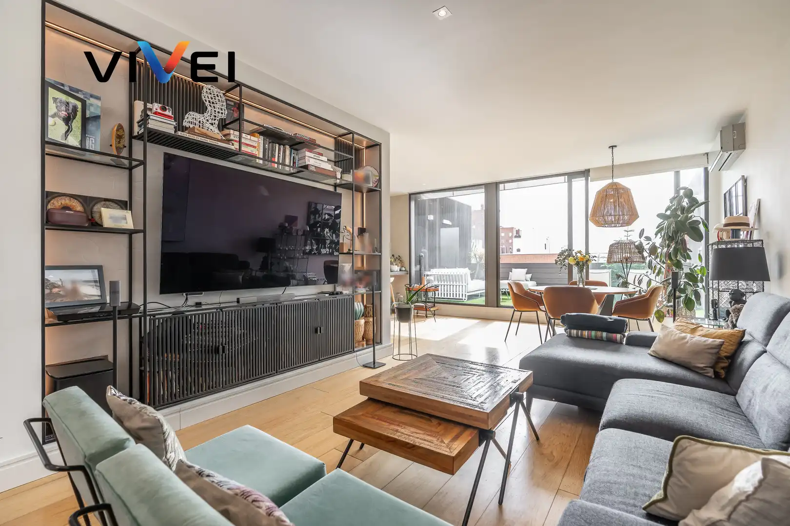 Wohnzimmer von Dachboden zum Verkauf in Madrid mit Klimaanlage, Heizung und Terrasse