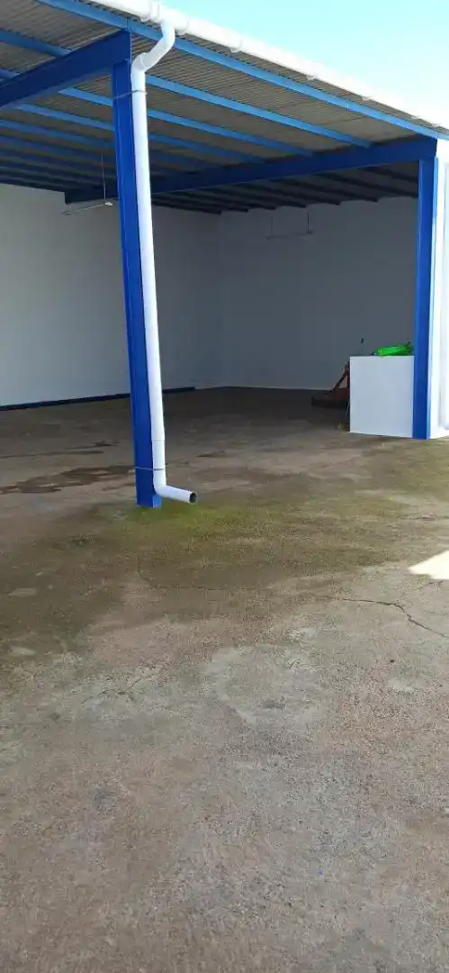 Garage zur Miete in Guareña