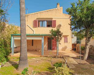 Vista exterior de Finca rústica de lloguer en Ses Salines amb Aire condicionat, Calefacció i Jardí privat