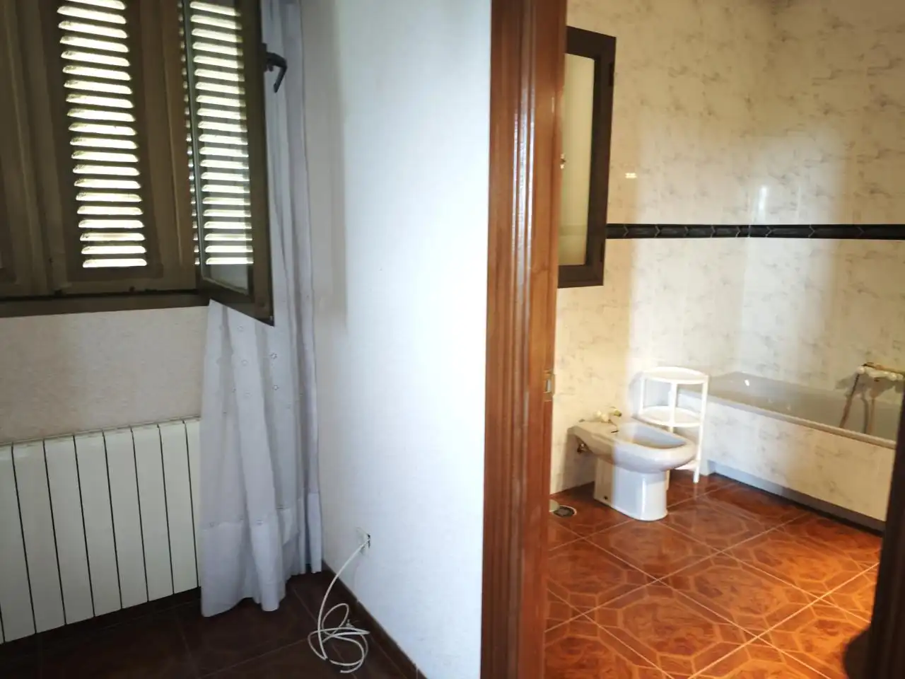 Bathroom of Houses for sale in Majadas  with Air Conditioner, Private garden and Terrace
