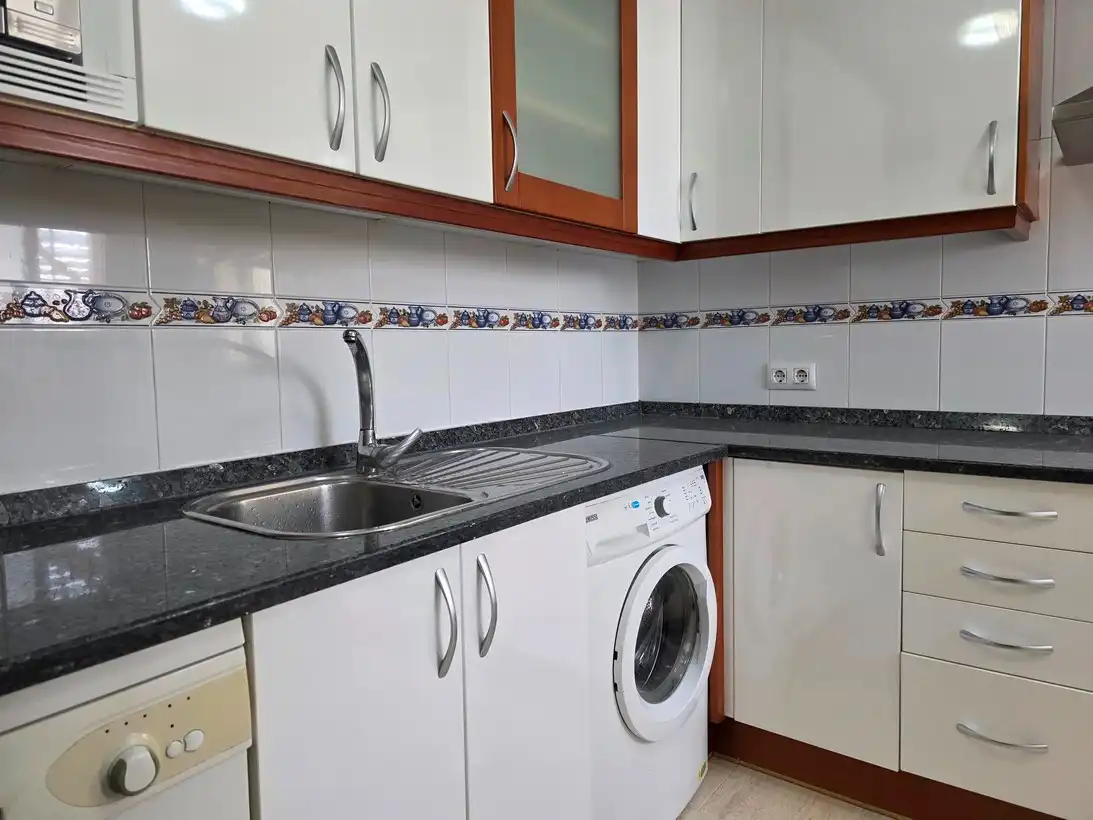 Küche von Wohnung zur Miete in Madrid mit Klimaanlage, Heizung und Parkett