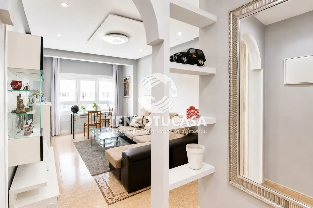 Sala de estar de Piso en venta en Madrid con Aire acondicionado, Calefacción y Amueblado