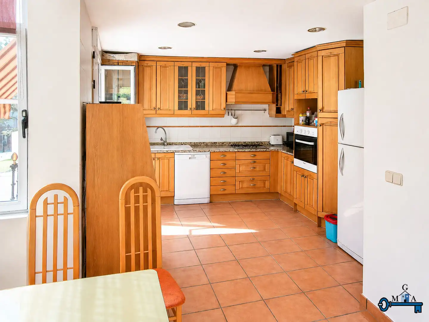 Küche von Wohnung zum Verkauf in Fuenlabrada mit Klimaanlage, Heizung und Parkett