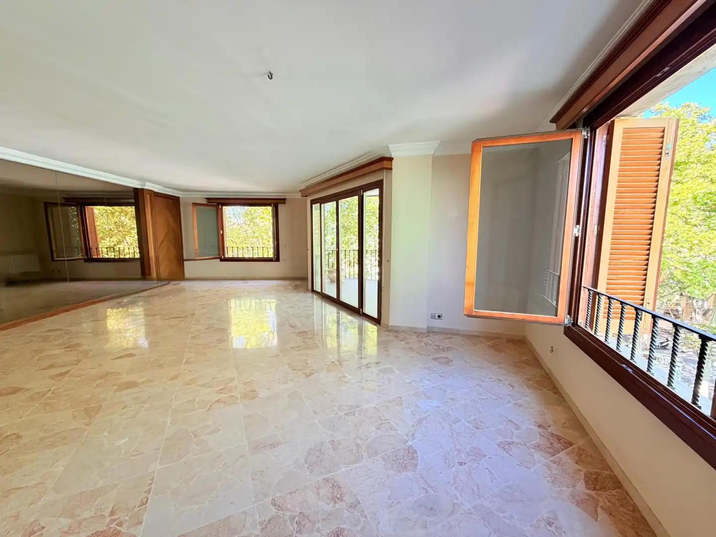 Sala d'estar de Pis de lloguer en  Palma de Mallorca amb Aire condicionat, Calefacció i Terrassa