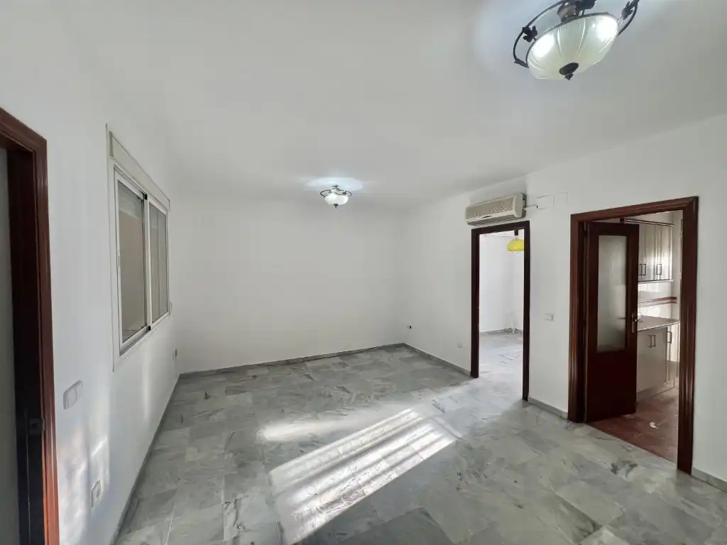 Casa adosada en venda en Dos Hermanas