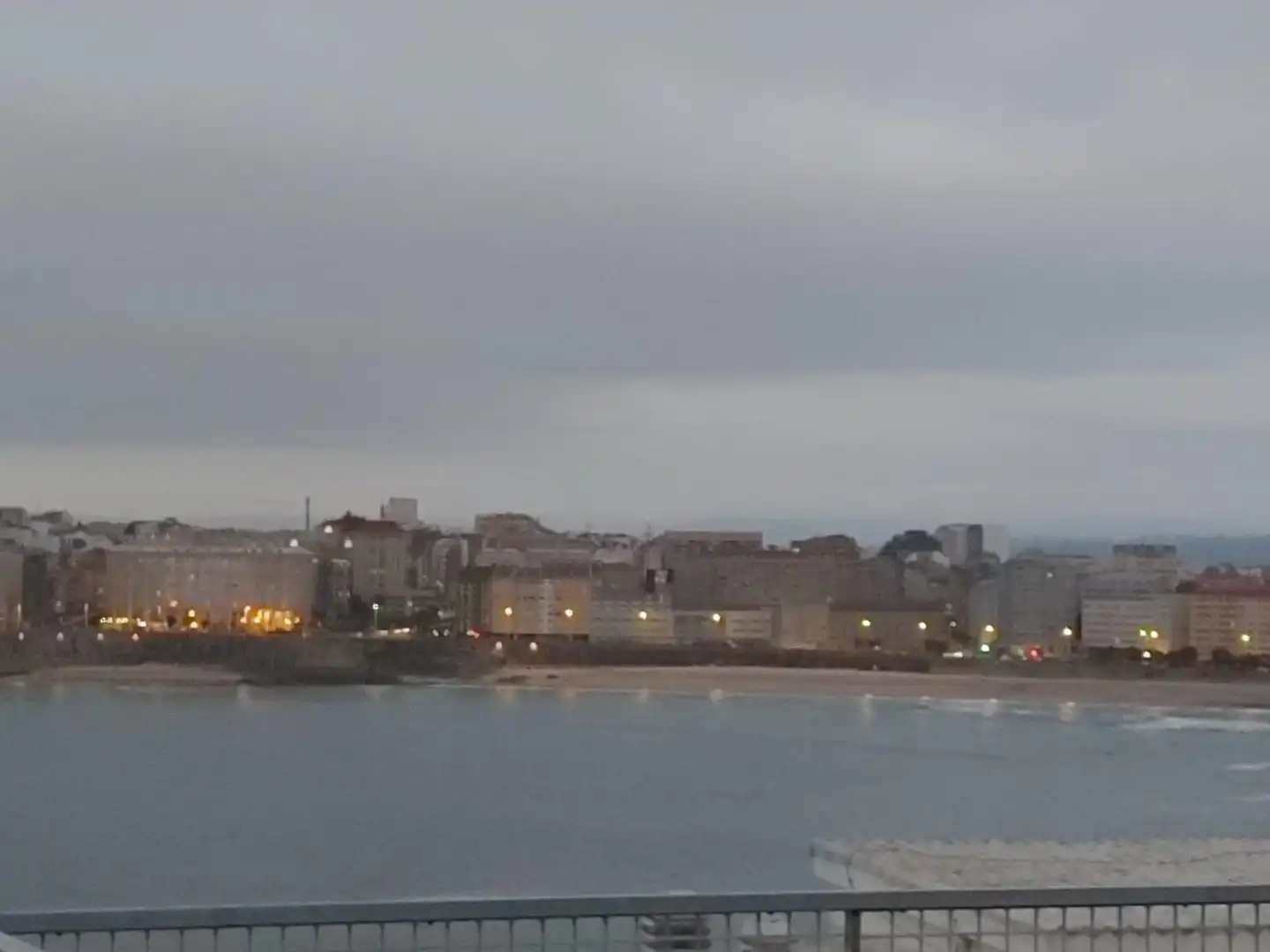 Außenansicht von Dachboden zum Verkauf in A Coruña Capital  mit Heizung und Terrasse