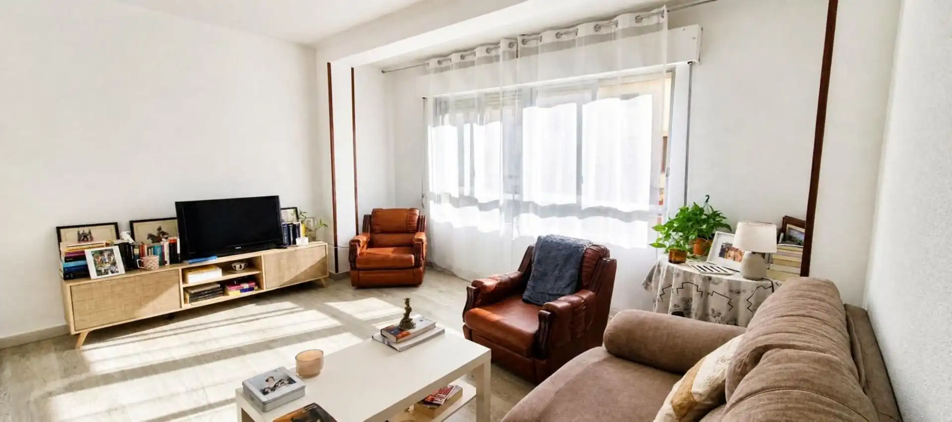 Sala d'estar de Dúplex en venda en Jarandilla de la Vera amb Moblat