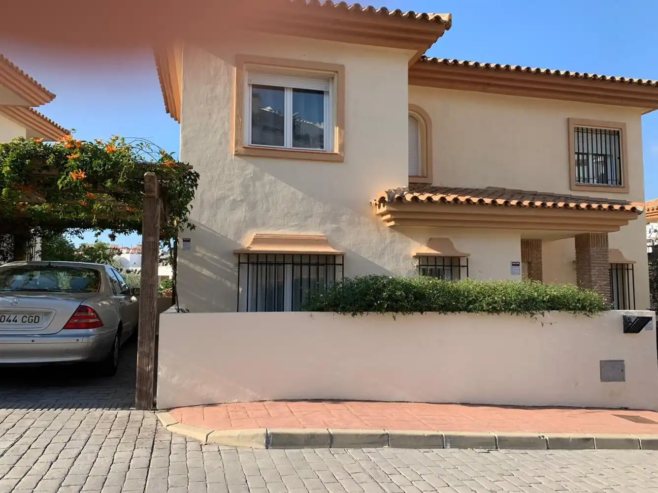 Vista exterior de Casa o xalet de lloguer en Mijas amb Aire condicionat, Calefacció i Jardí privat