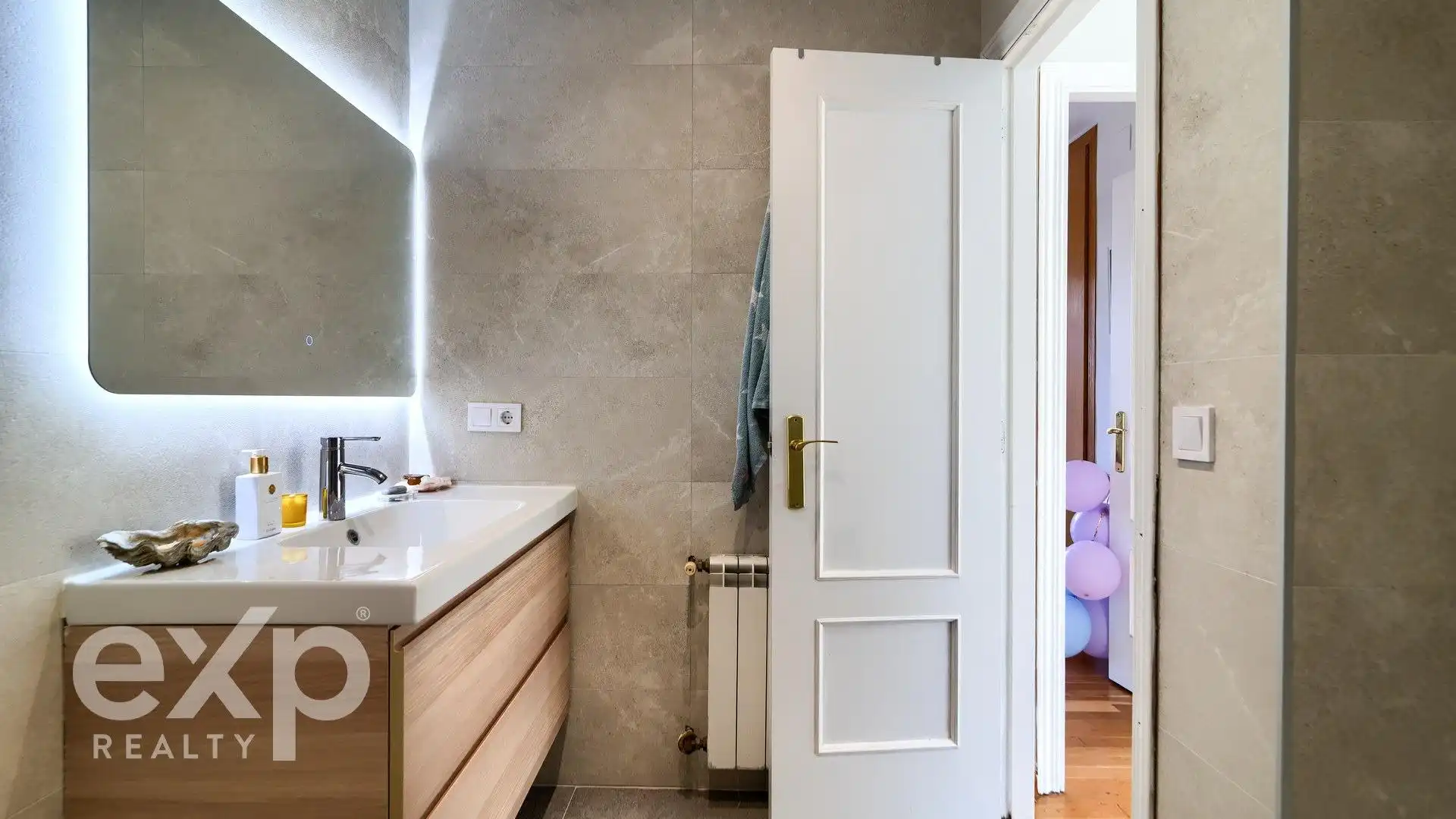 Baño de Casa o chalet en venta en Godella con Aire acondicionado, Calefacción y Jardín privado