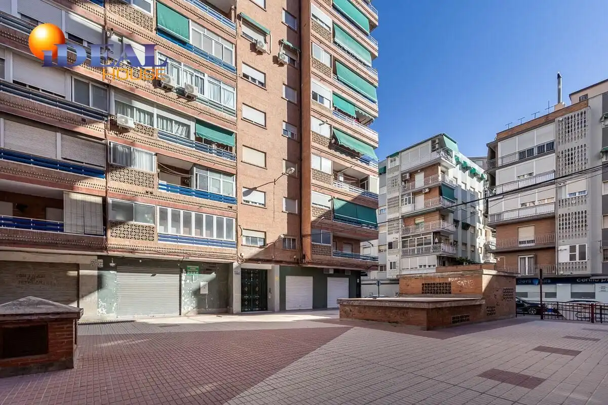 Pis amb terrassa en venda a Calle ALMUÑECAR, imagen 33