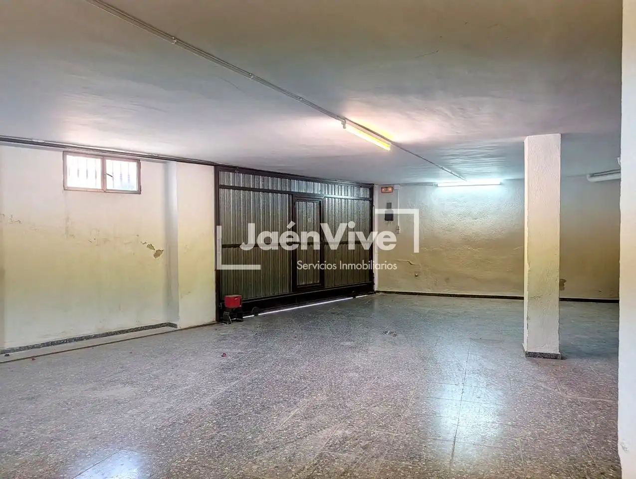 Casa adosada en venda en Jaén amb Aire condicionat, Calefacció i Terrassa