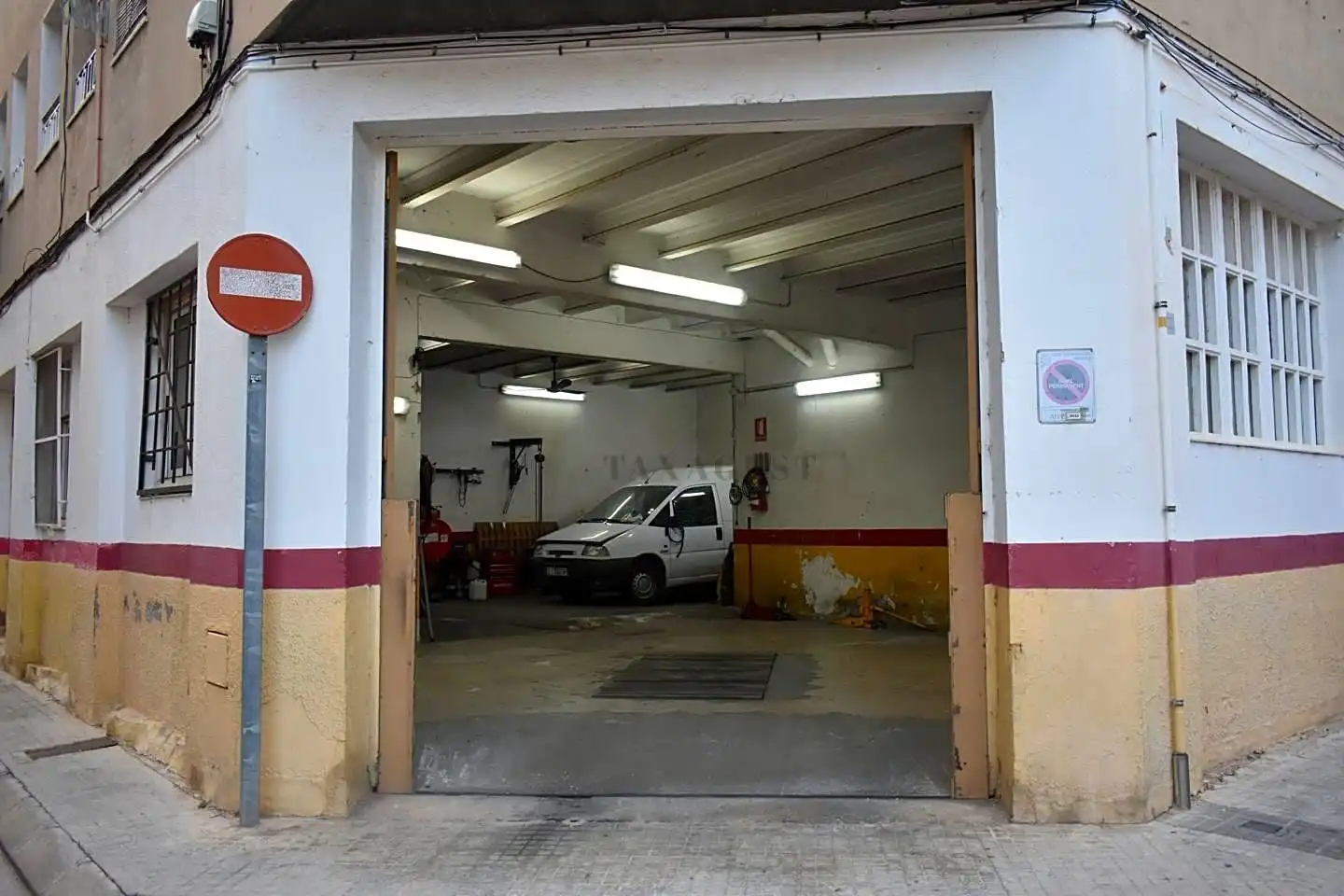 Local comercial en venda a Roquetes