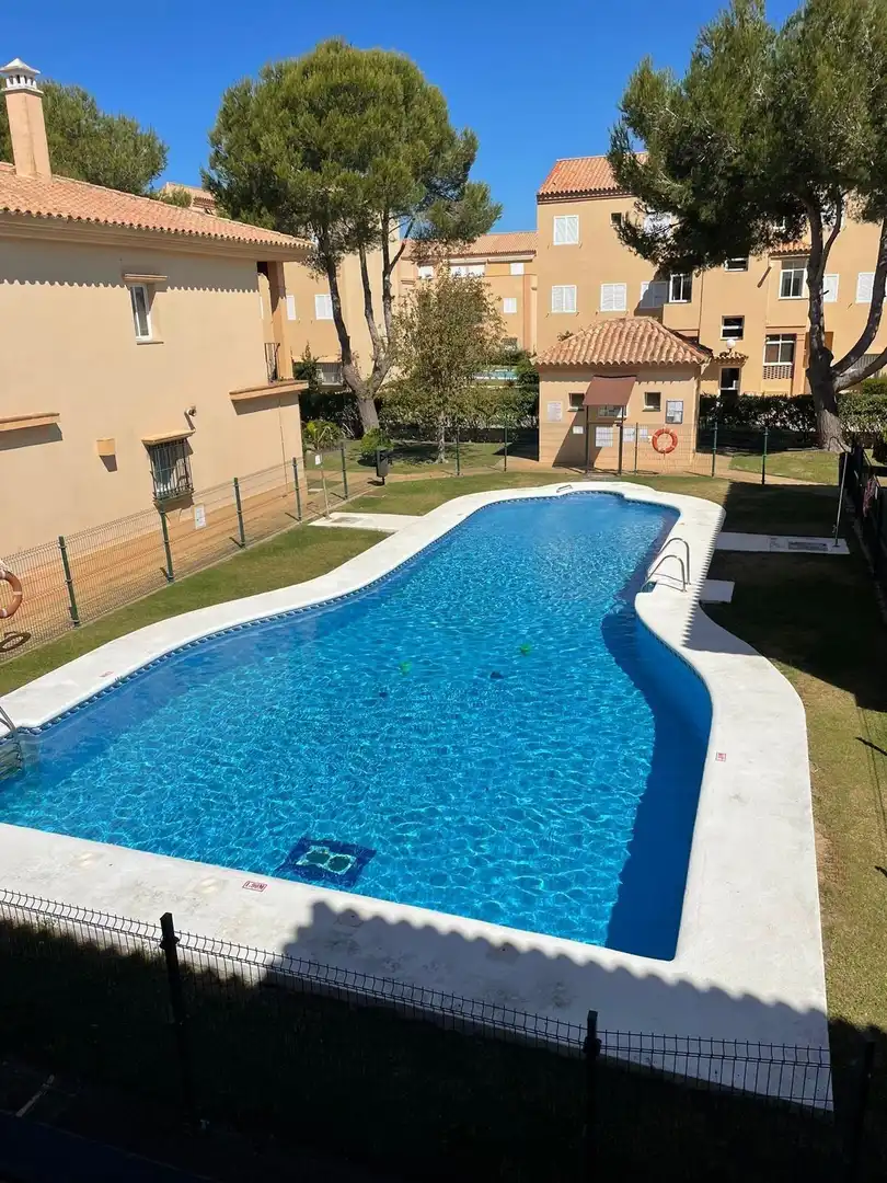 Piscina de Apartament en venda en Chiclana de la Frontera amb Jardí privat, Terrassa i Piscina comunitària