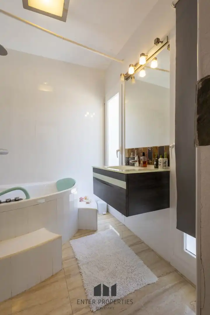 Bathroom of Flat for rent in Calpe / Calp  with Air Conditioner, Heating and Terrace