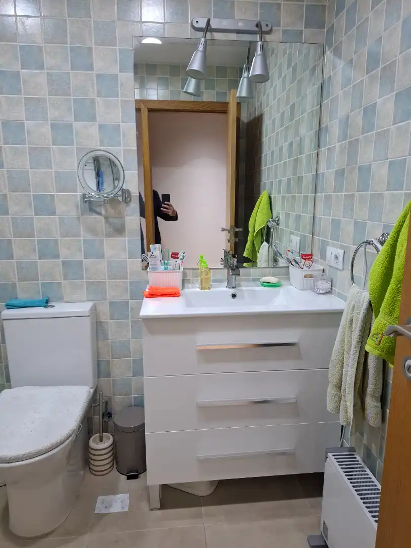 Baño de Piso en venta en Mairena del Aljarafe con Aire acondicionado, Calefacción y Jardín privado