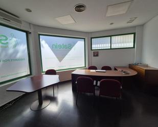 Office to rent in  Córdoba Capital  with Air Conditioner