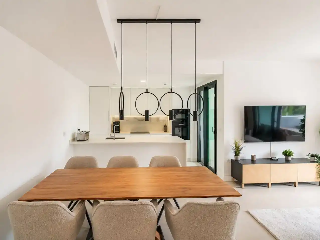 Esszimmer von Wohnung zur Miete in Fuengirola mit Klimaanlage, Abstellraum und Schwimmbad