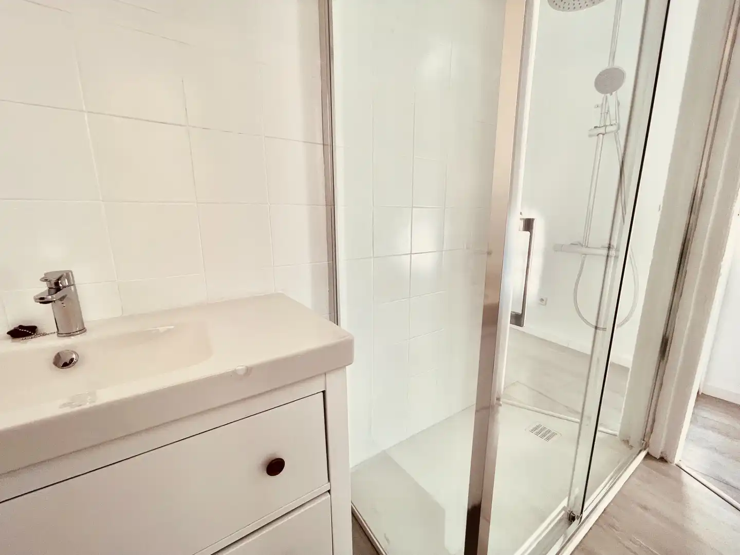 Bathroom of Flat for rent to own in Madrid  with Air Conditioner, Heating and Terrace