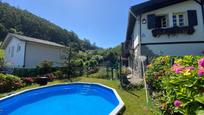 Swimming pool of House or chalet for sale in Castro-Urdiales  with Heating, Private garden and Terrace