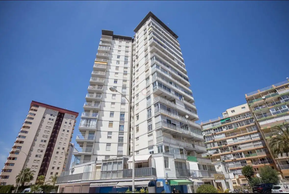 Vista exterior de Apartamento en venta en Calpe / Calp con Aire acondicionado, Calefacción y Terraza