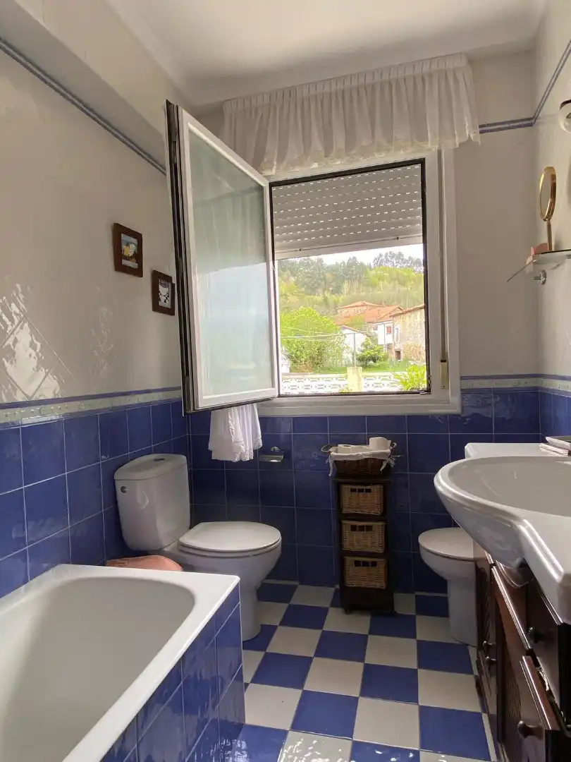 Bathroom of Houses for sale in Limpias  with Heating, Private garden and Terrace