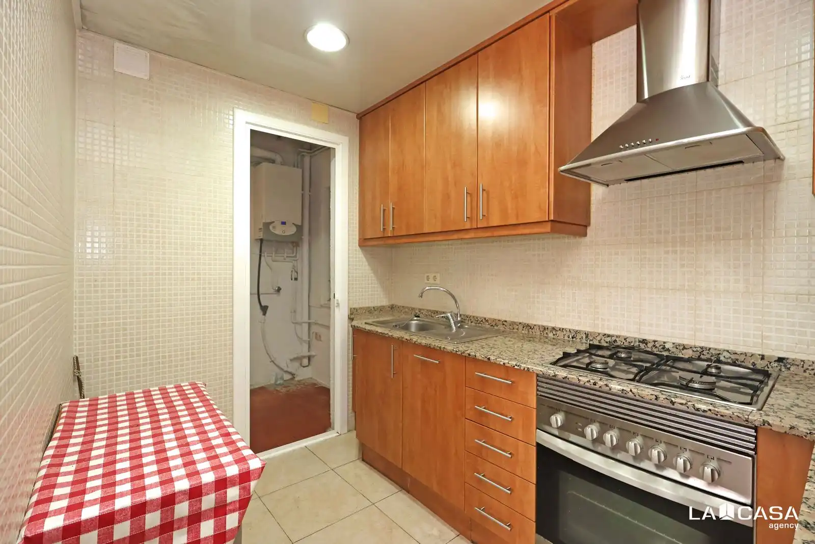 Cocina de Piso en venta en Esplugues de Llobregat con Calefacción y Balcón