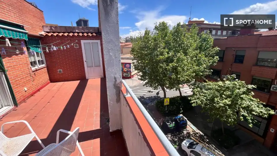 Habitación en Almenara -Ventilla