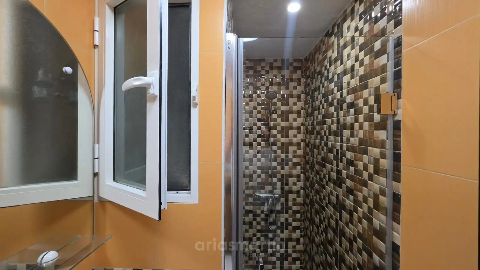 Badezimmer von Wohnung zur untervermieten in Salamanca mit Heizung, Terrasse und Möbliert