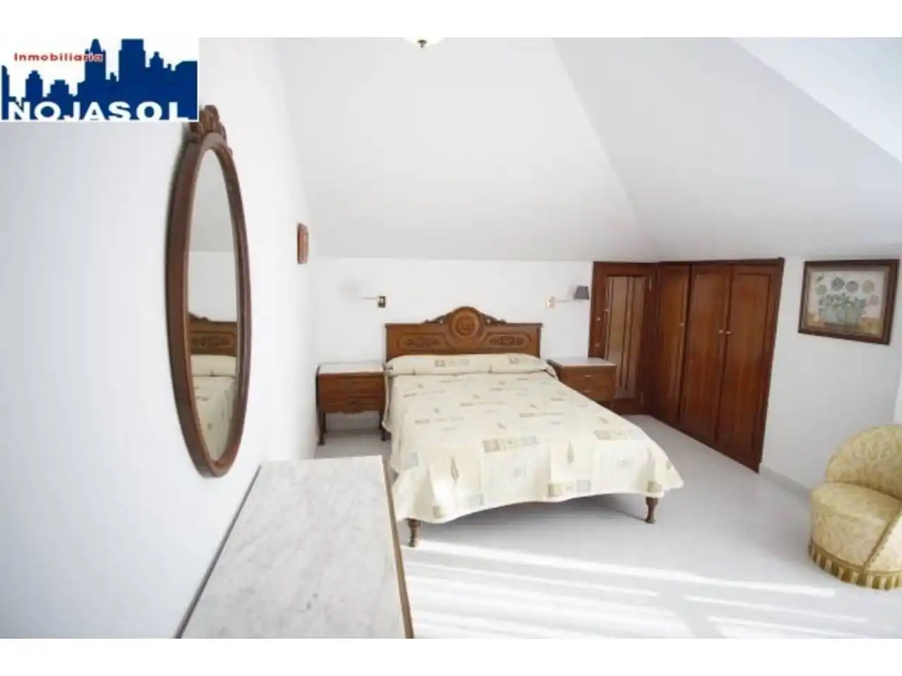 Schlafzimmer von Dachboden zur Miete in Noja mit Heizung, Terrasse und Möbliert