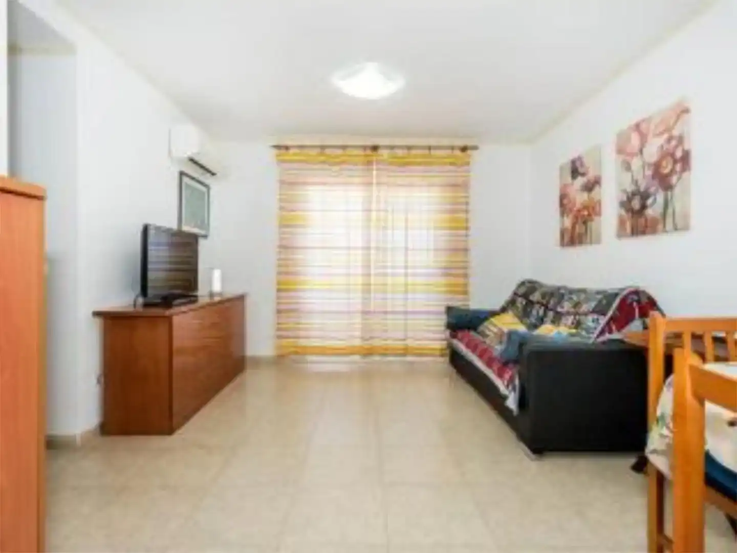Wohnzimmer von Wohnungen zur Miete in Oropesa del Mar / Orpesa mit Klimaanlage, Schwimmbad und Balkon
