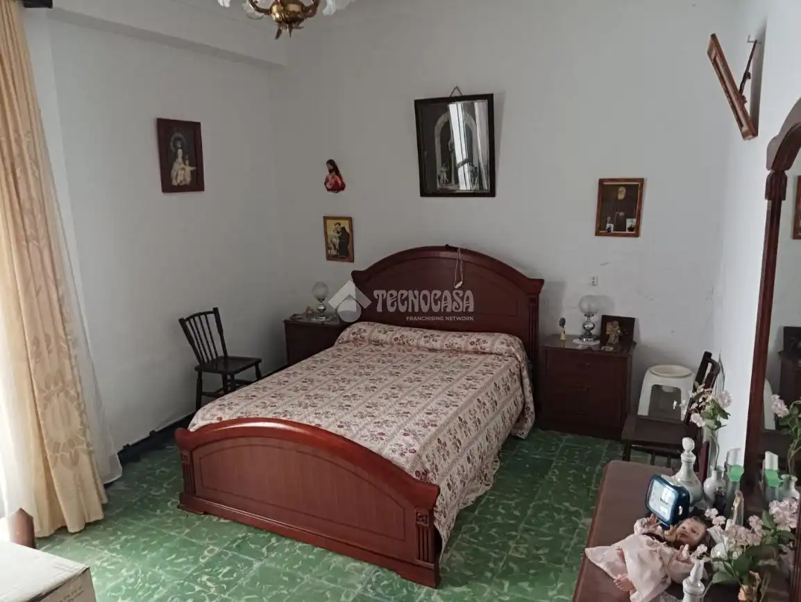 Bedroom of Houses for sale in Arahal