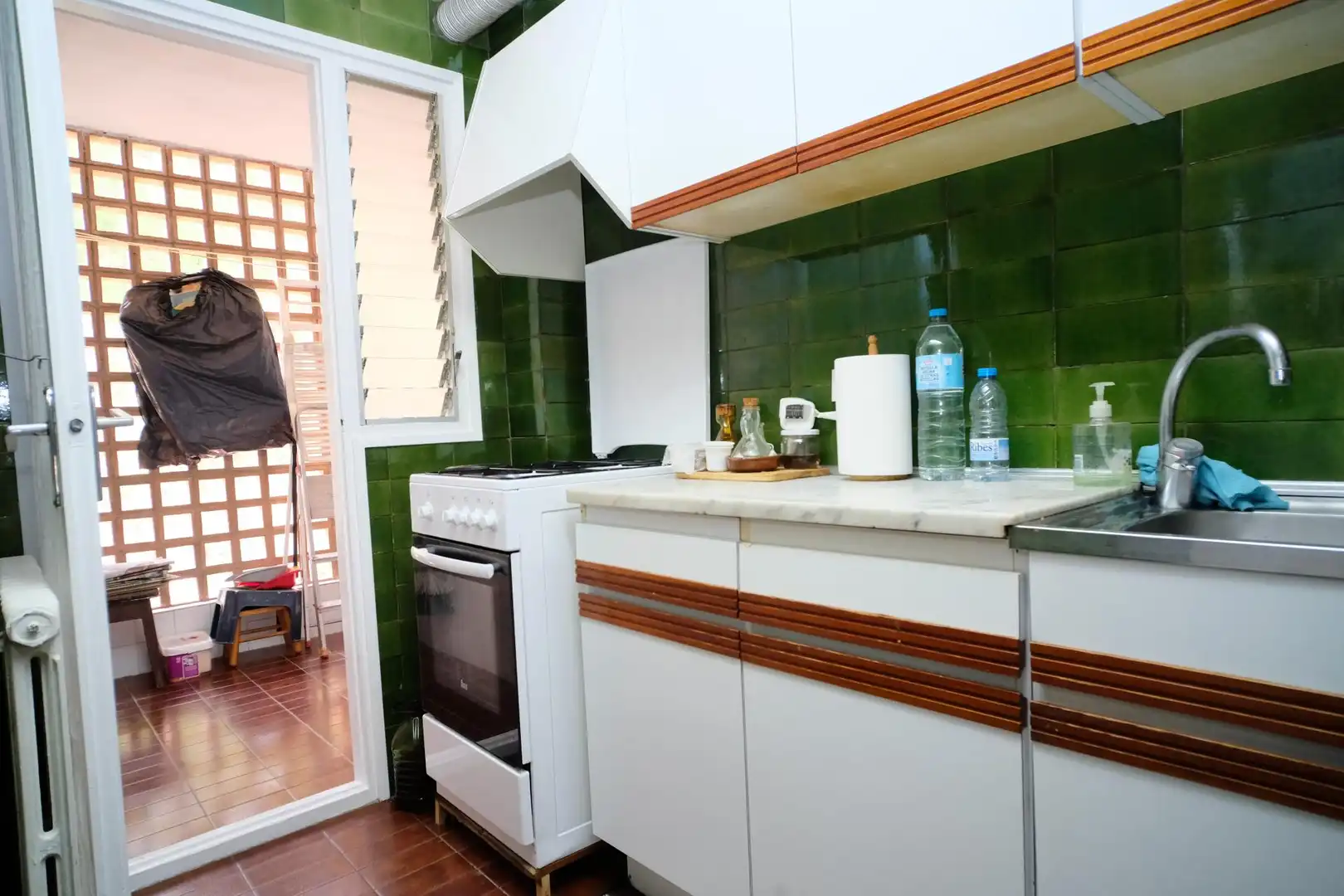 Cocina de Apartamento de alquiler en Caldes d'Estrac con Calefacción, Jardín privado y Terraza