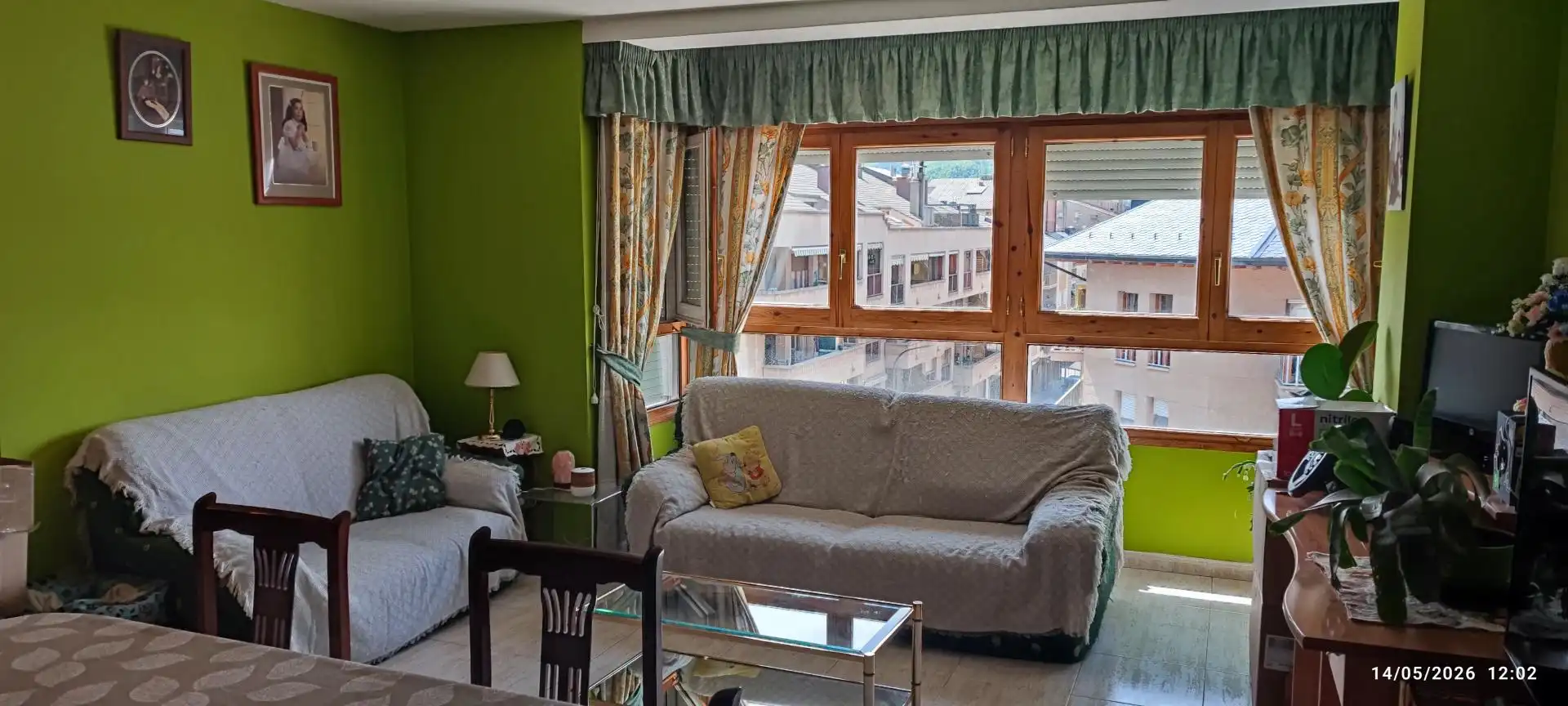 Sala de estar de Piso en venta en La Seu d'Urgell con Calefacción