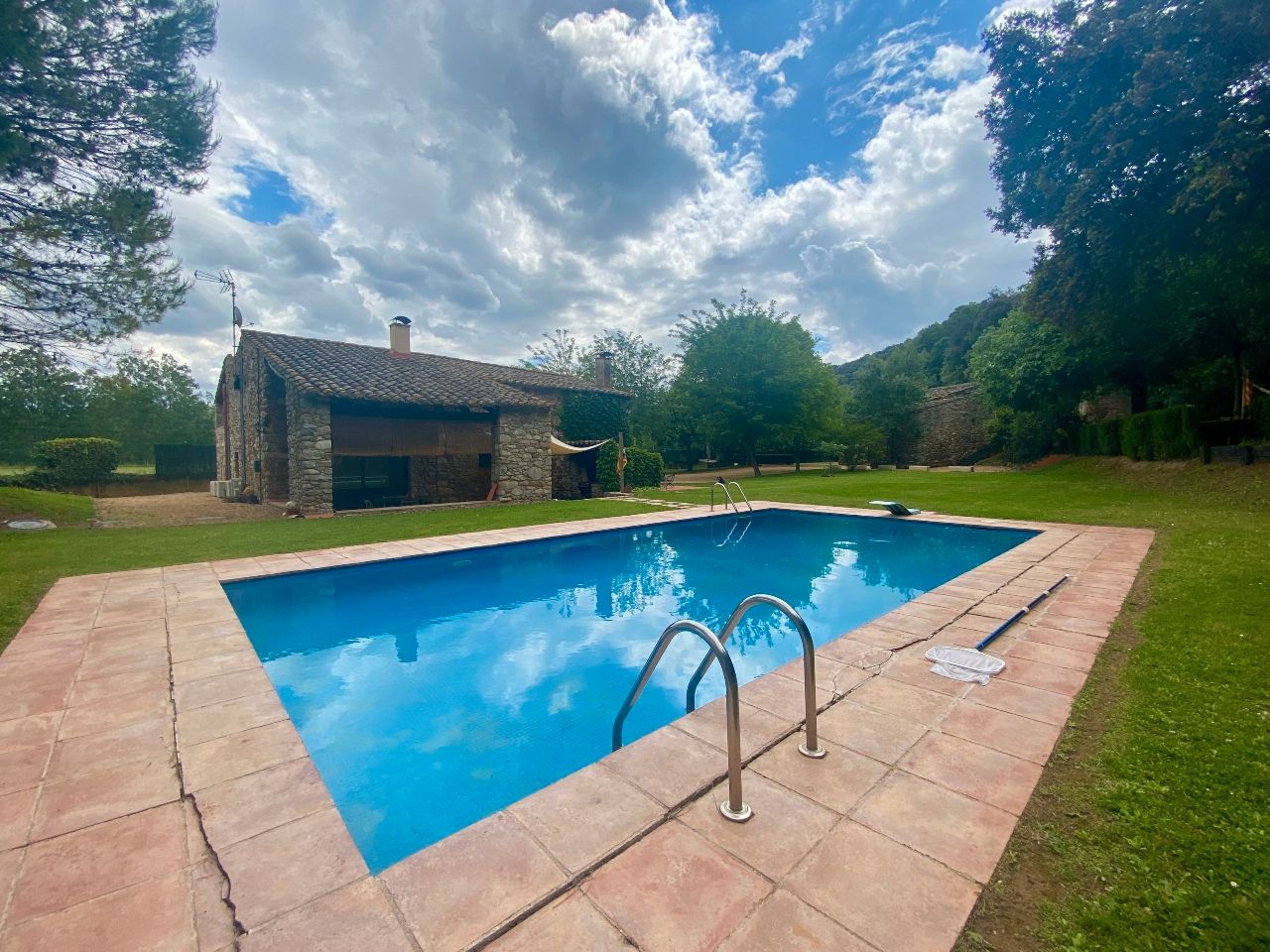 Swimming pool of Country house for sale in Medinyà  with Private garden, Storage room and Swimming Pool