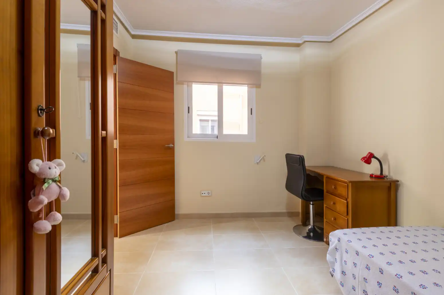 Habitación de Casa o chalet en venta en Albal con Aire acondicionado, Calefacción y Jardín privado