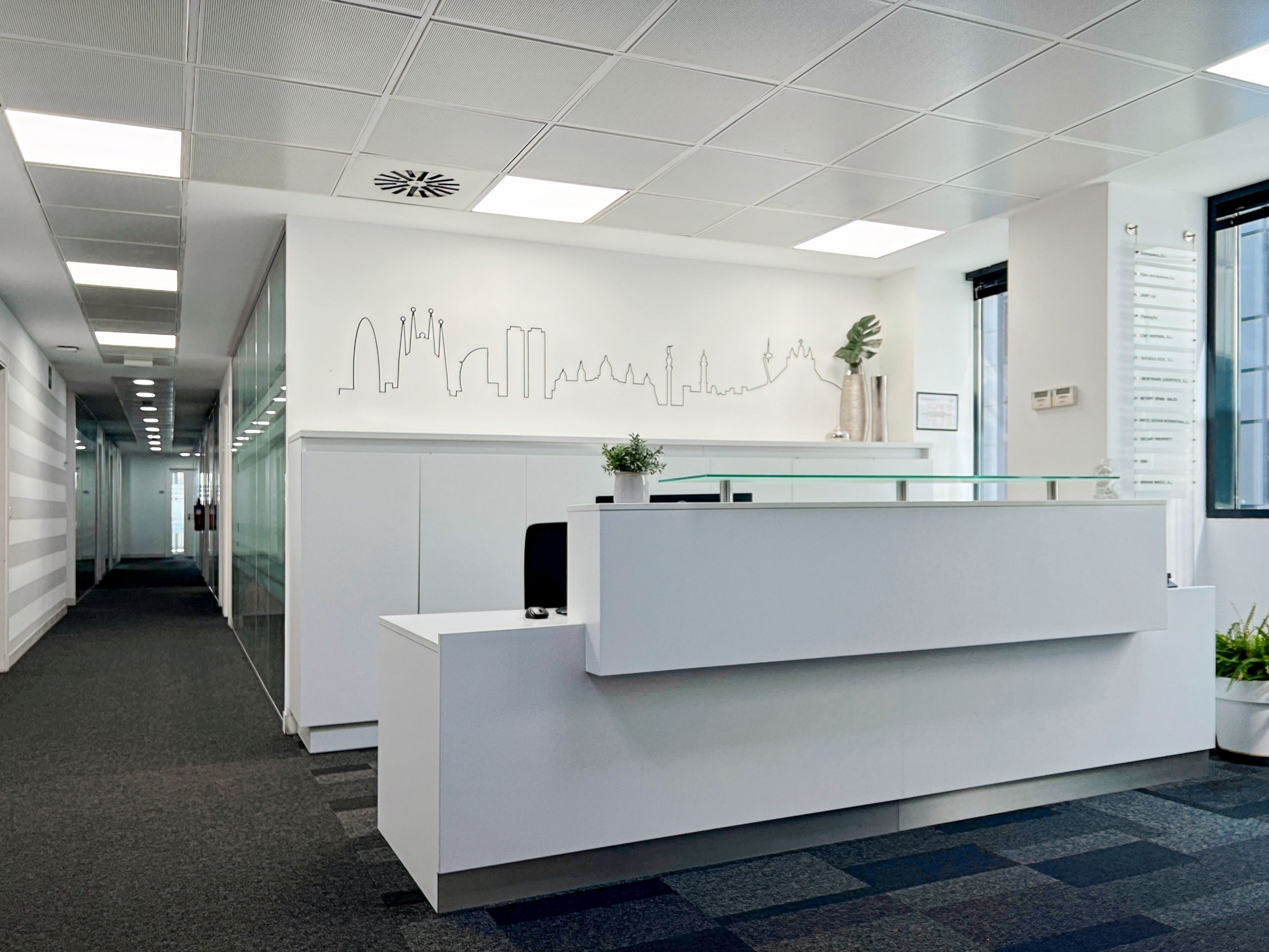 Office to rent in  Barcelona Capital  with Air Conditioner, Heating and Furnished