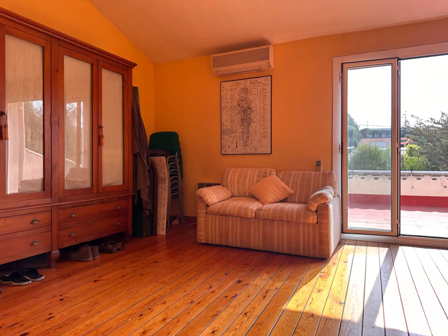Sala d'estar de Casa o xalet en venda en Aiguamúrcia amb Calefacció, Jardí privat i Terrassa