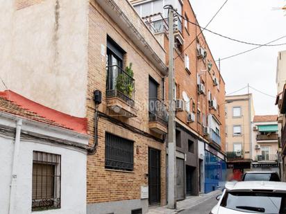 Vista exterior de Àtic en venda en  Madrid Capital amb Aire condicionat i Calefacció