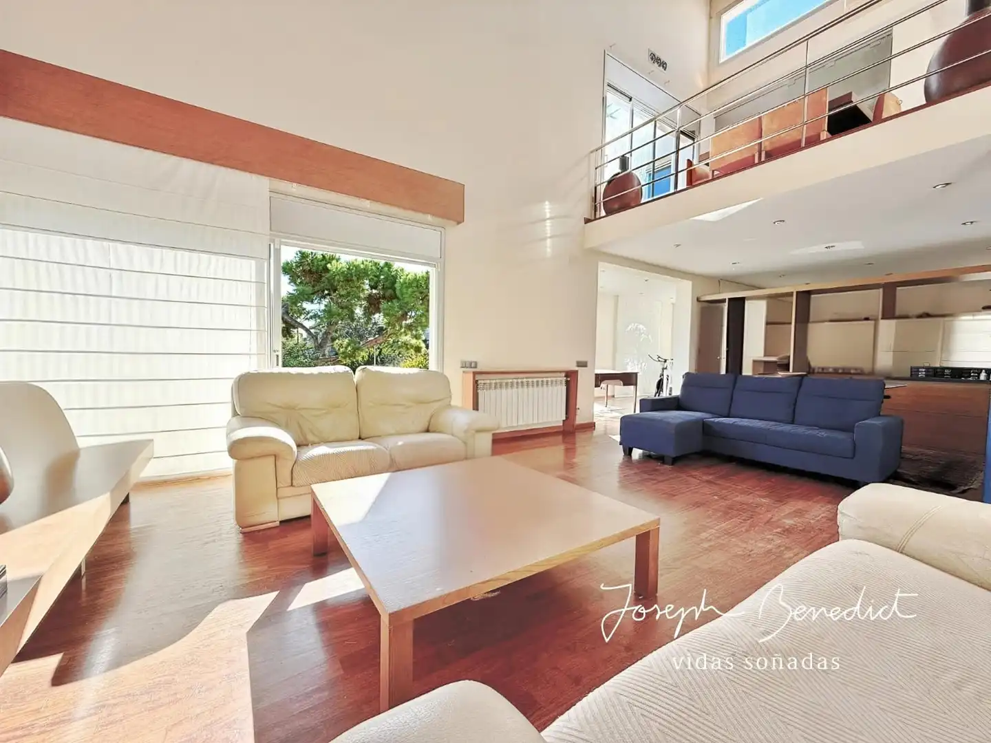 Sala de estar de Casa o chalet en venta en Castelldefels con Aire acondicionado, Calefacción y Jardín privado