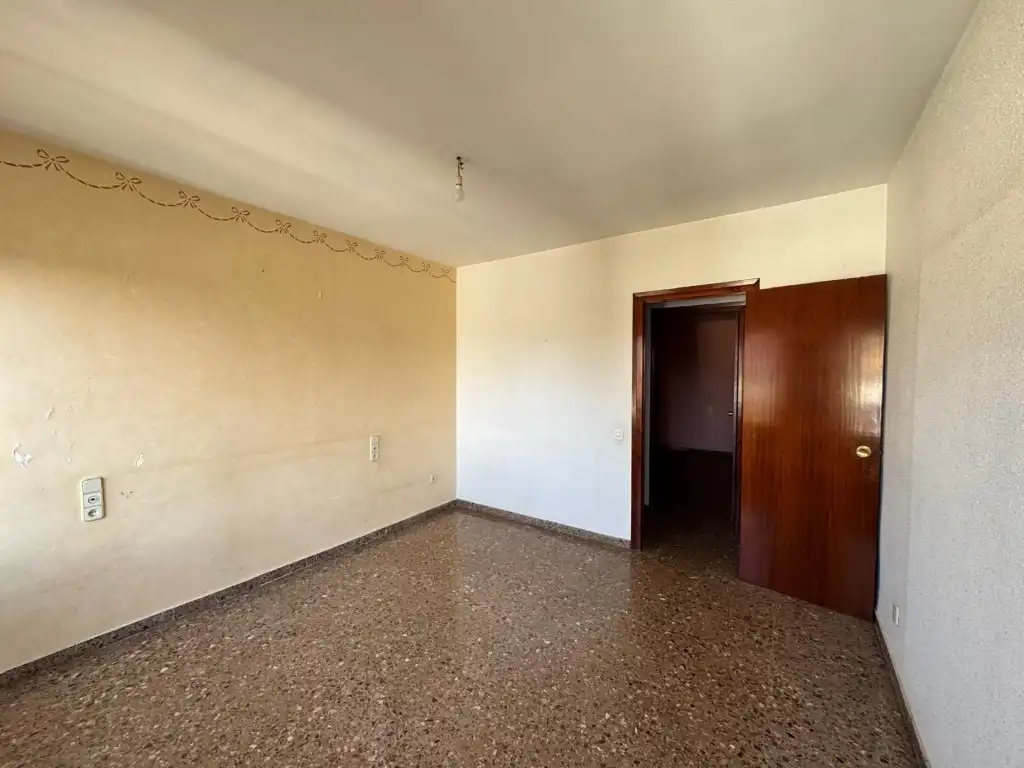 Dormitori de Pis en venda en Santa Bàrbara
