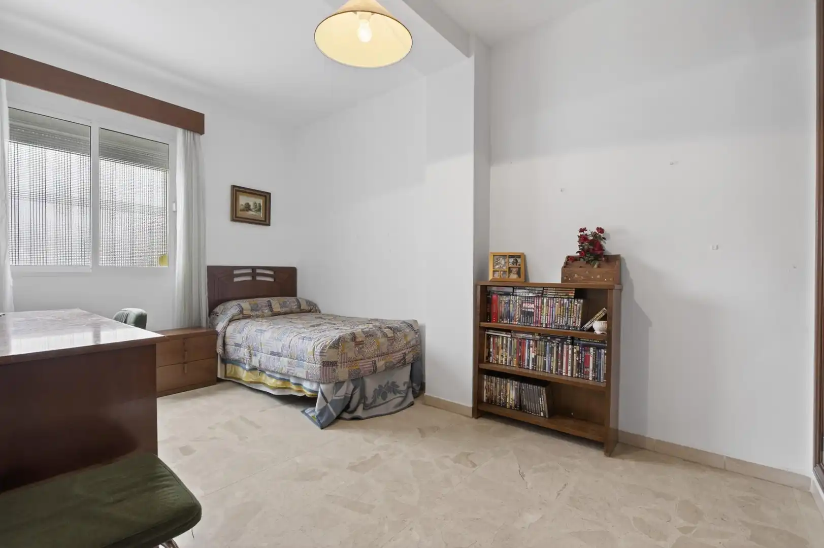 Bedroom of Houses for sale in Sevilla  with Air Conditioner, Terrace and Balcony