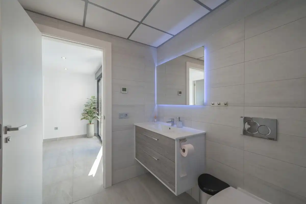 Bathroom of Houses for sale in Orihuela  with Air Conditioner, Heating and Private garden