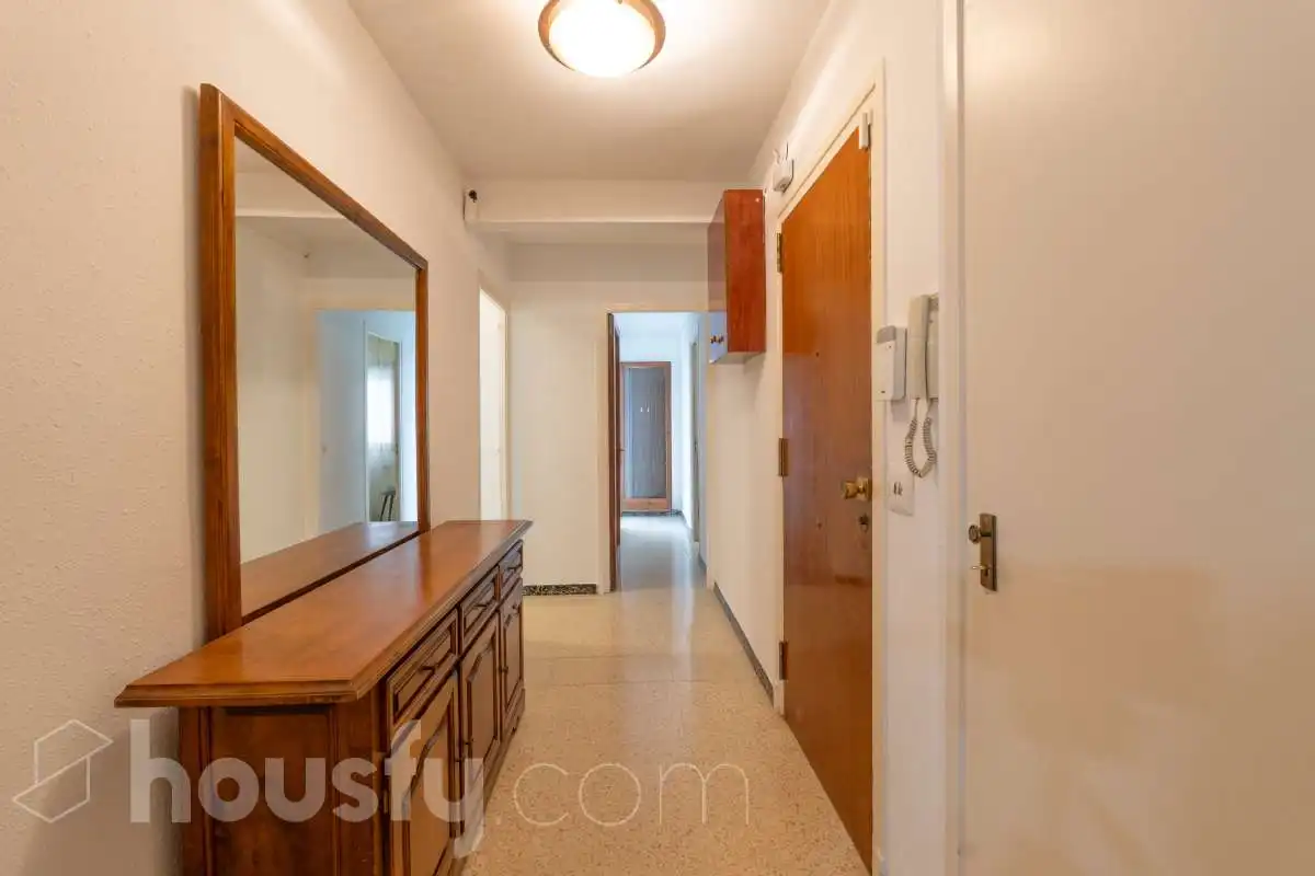 Piso en venta en Vilanova i la Geltrú con Calefacción, Terraza y Balcón